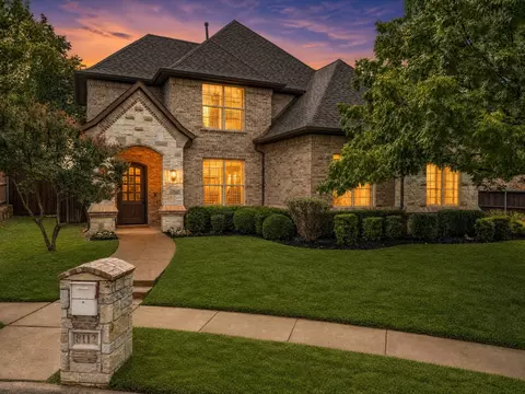 8112 Belmont Ct, North Richland Hills, TX 76182