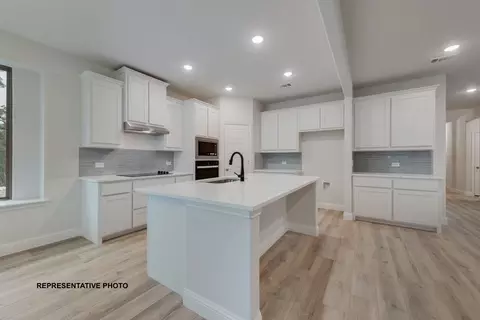 Kitchen - 143 Rj Smith Dr, Boyd, TX 76023 photo 1 of 2