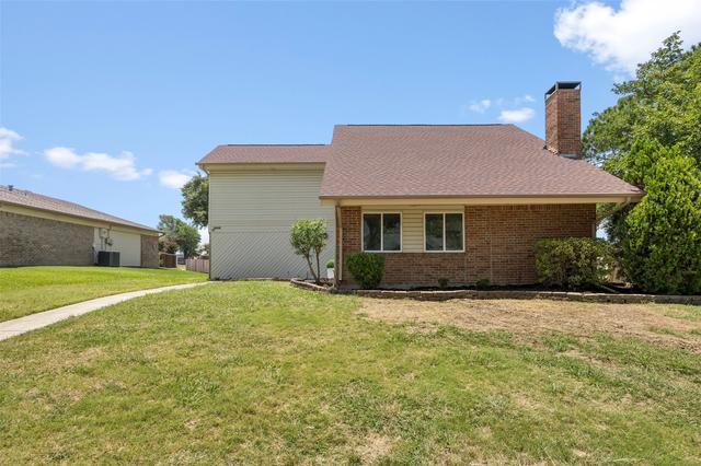 1600 Hartford Dr, Carrollton, TX 75007