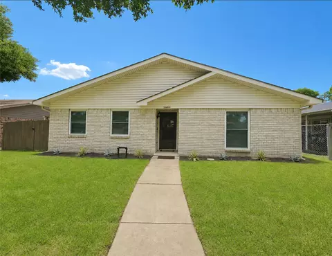 2633 Dove Meadow Dr, Garland, TX 75043