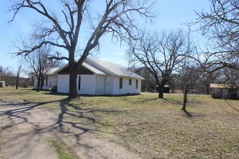 Exterior - 3020 Fm 2210 E, Perrin, TX 76486 photo 2 of 6