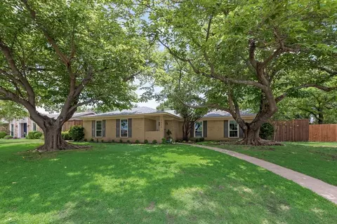 1511 Richland Dr, Richardson, TX 75081