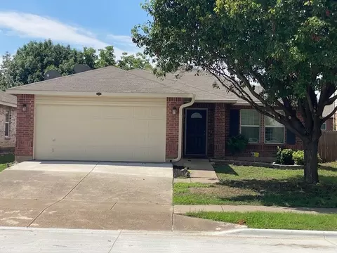1844 Shasta View Dr, Justin, TX 76247