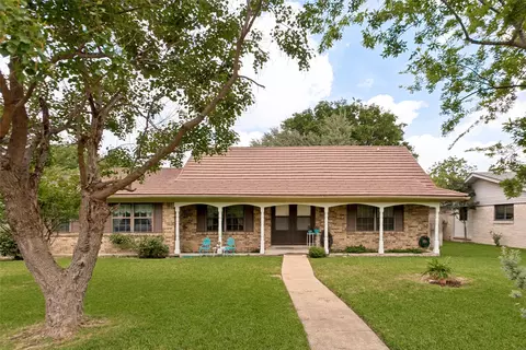 1319 Grinnell Dr, Richardson, TX 75081