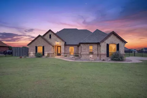 7233 Granville Dr, Mansfield, TX 76063