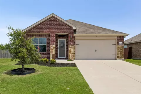 9705 Snowbell Ln, Crowley, TX 76036