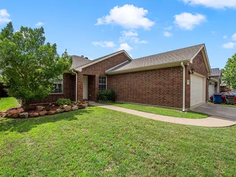 725 Cedar Cove Dr, Princeton, TX 75407
