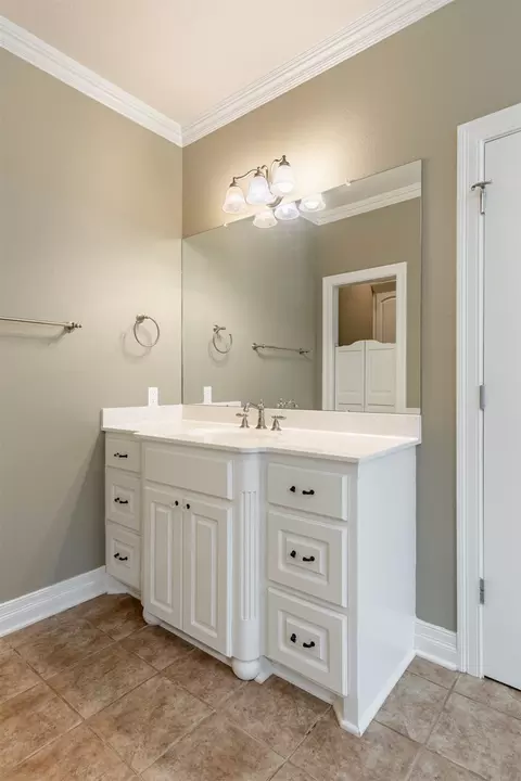 Bath - 245 Katie Ln, Ruston, LA 71270 photo 1 of 6