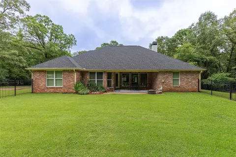 Exterior - 245 Katie Ln, Ruston, LA 71270 photo 7 of 9