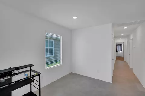 Entry Way - 455 Eagle Wind Way, Ferris, TX 75125 photo 1 of 2