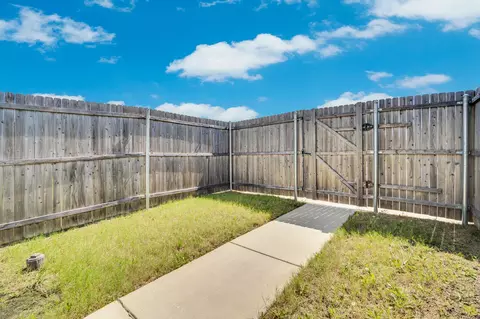 Exterior - 455 Eagle Wind Way, Ferris, TX 75125 photo 4 of 5
