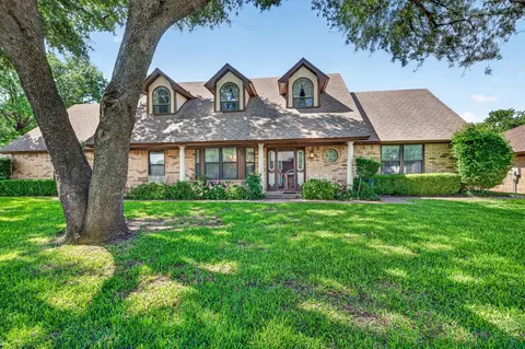3412 Jones Ct, Bedford, TX 76021