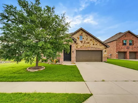 4221 Aldridge Ln, Crowley, TX 76036