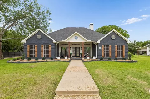 901 Wood St, Royse City, TX 75189