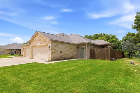 3001 Waterstone Dr, Brownwood, TX 76801