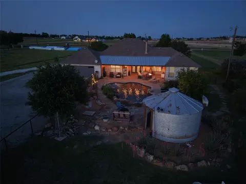1177 Lone Star Rd, Celina, TX 75009
