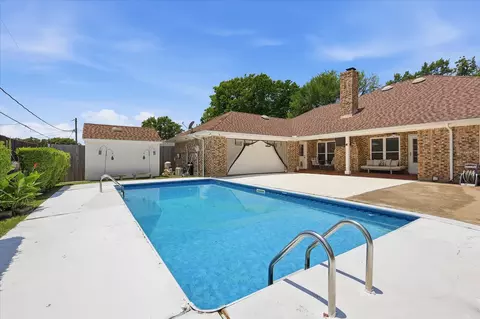 2008 Iron Horse Ct, Arlington, TX 76017