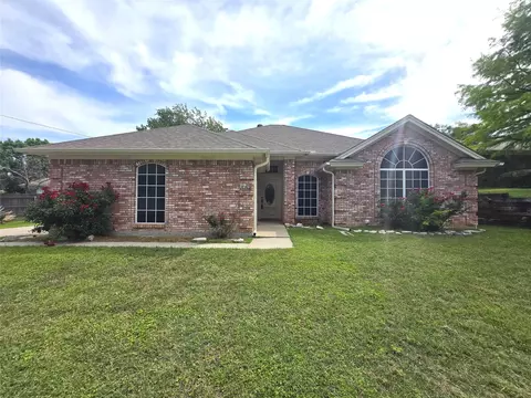 604 Valleyridge Ct, Decatur, TX 76234