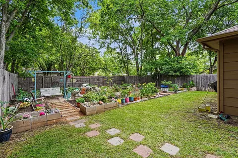 1327 Lanius St, Gainesville, TX 76240