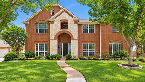1117 Apache Lake Dr, Carrollton, TX 75010