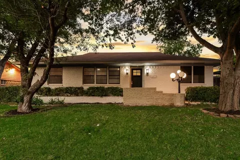 5706 Rocky Ridge Rd, Dallas, TX 75241