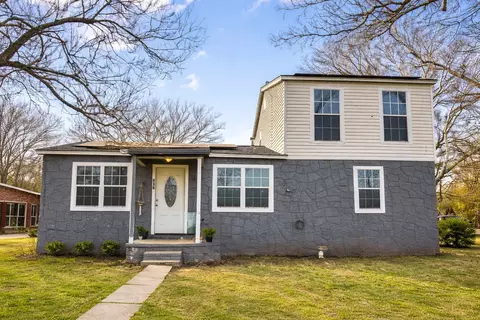 108 N Ellis Ave, Mount Pleasant, TX 75455