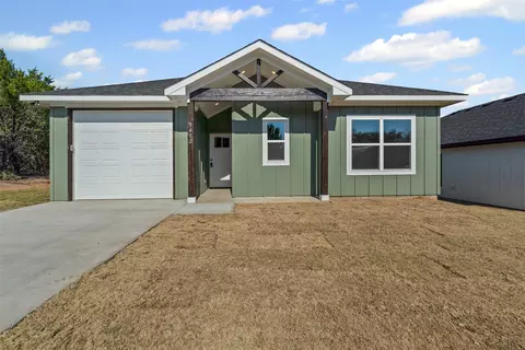3402 Hilltop Rd, Granbury, TX 76048