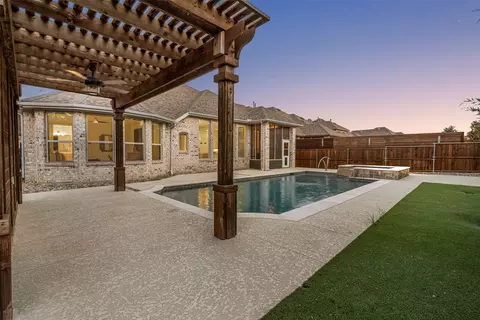 Exterior - 6631 Roughleaf Ridge Rd, Argyle, TX 76226 photo 7 of 12