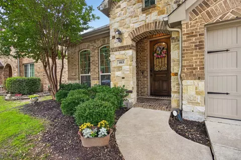 1013 Somerset Cir, Forney, TX 75126