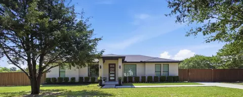 1413 Lariat Cir, Oak Leaf, TX 75154