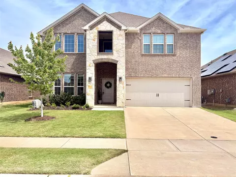 10217 Gray Barrel Dr, Aubrey, TX 76227