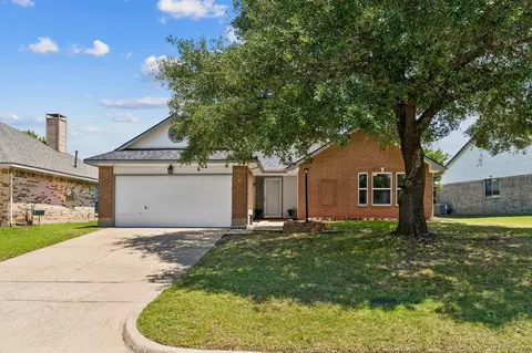 1909 Timberline Ln, Sherman, TX 75092