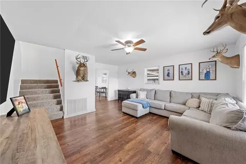 6301 Sydney Dr, Waco, TX 76708 photo 3