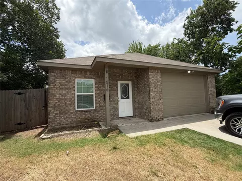 1516 E Maddox Ave, Fort Worth, TX 76104