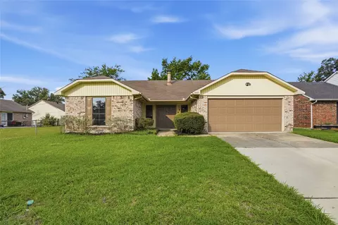 403 Redbud Dr, Forney, TX 75126