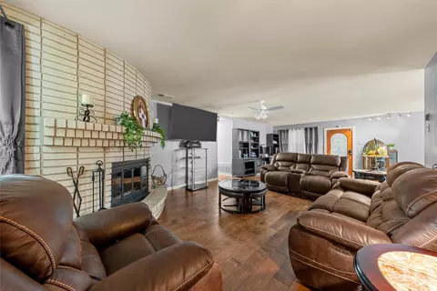 Living - 5444 Old Lorena Rd, Lorena, TX 76655 photo 1 of 2