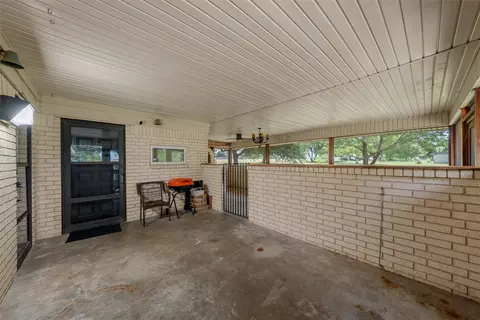 Exterior - 5444 Old Lorena Rd, Lorena, TX 76655 photo 4 of 11