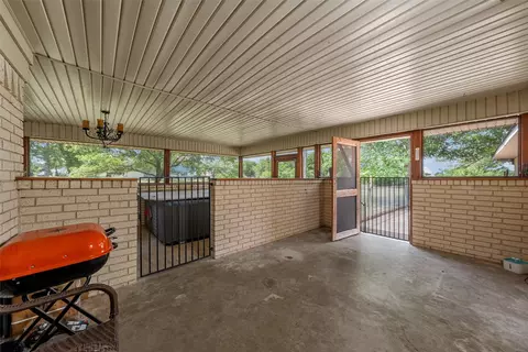 Exterior - 5444 Old Lorena Rd, Lorena, TX 76655 photo 6 of 11