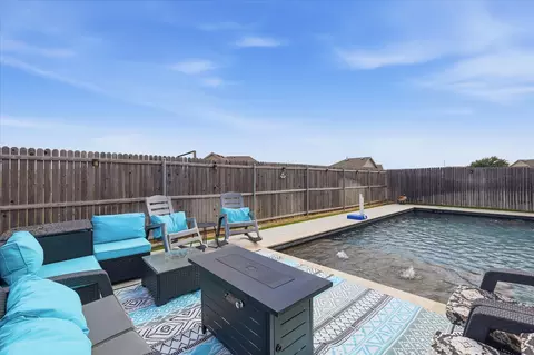 Exterior - 645 Ridgeback Trl, Haslet, TX 76052 photo 5 of 8