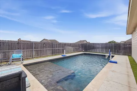Exterior - 645 Ridgeback Trl, Haslet, TX 76052 photo 6 of 8