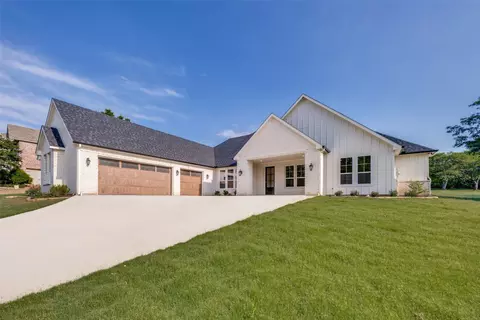 145 Eagle Chase Ln, Pottsboro, TX 75076
