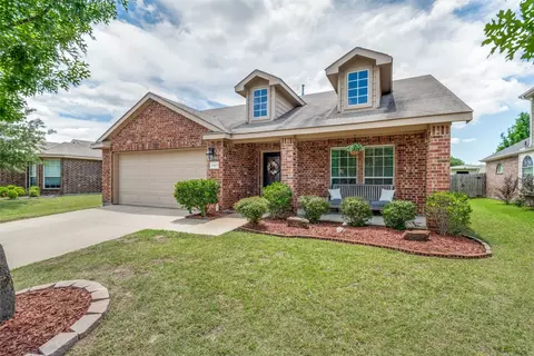 Exterior - 2107 Thistle Ln, Forney, TX 75126 photo 2 of 5