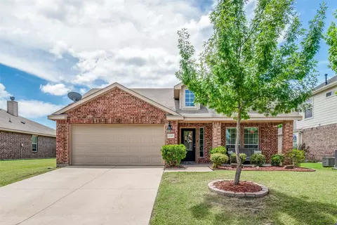 2107 Thistle Ln, Forney, TX 75126