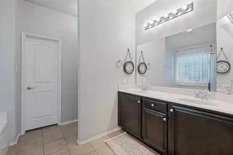 Entry Way - 2107 Thistle Ln, Forney, TX 75126 photo 1 of 3