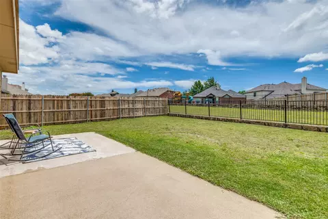 Exterior - 2107 Thistle Ln, Forney, TX 75126 photo 3 of 5