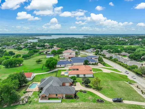 7349 Golf Club Dr, Fort Worth, TX 76179
