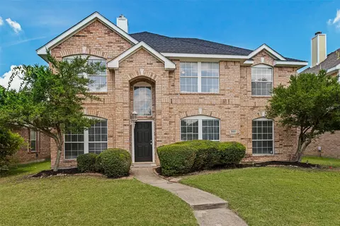 3900 Columbus Dr, Mckinney, TX 75070