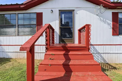 3601 Mockingbird Cir, Cleburne, TX 76031