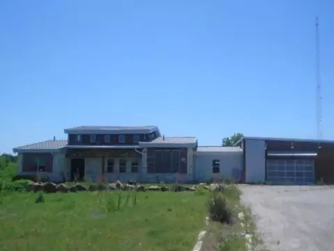 1264 Ballard Rd, Van Alstyne, TX 75495