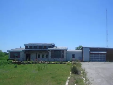 1264 Ballard Rd, Van Alstyne, TX 75495